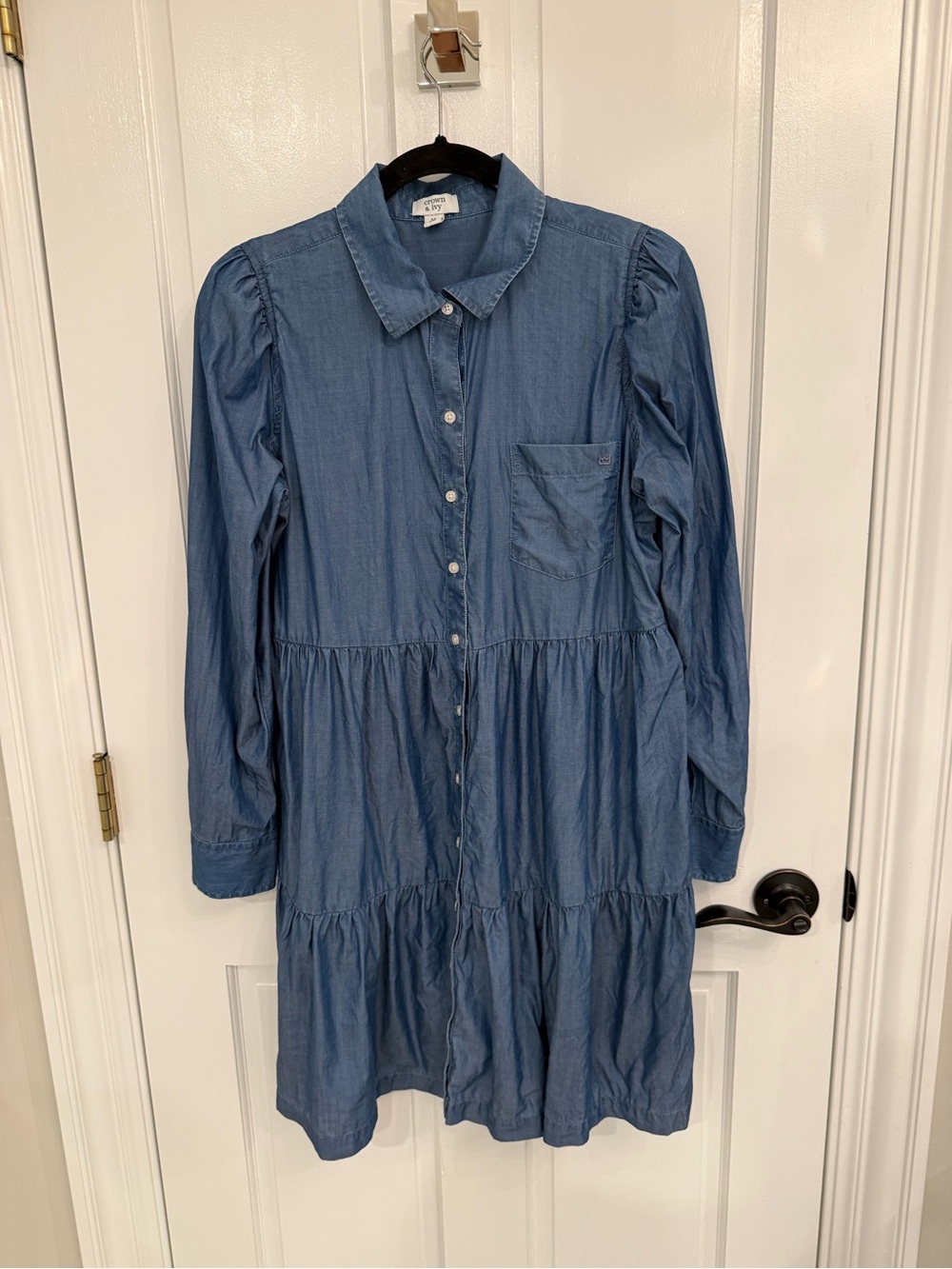 crown & ivy Blue Chambray Tiered Button-Front Dress